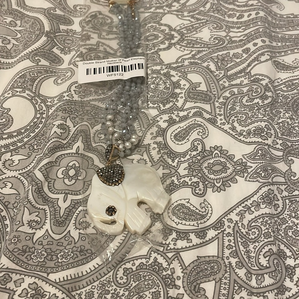 Elephant necklace - Picture 3 of 4